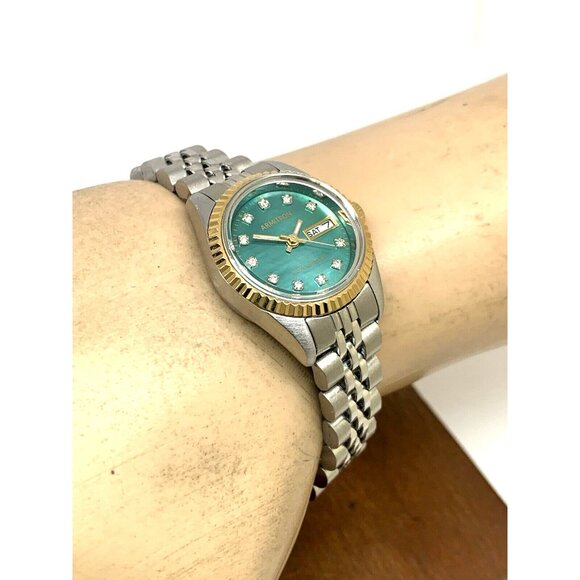 Armitron Women's Watch 75/2475 Green Dial Day Date Quartz Two Tone Steel 25mm - Picture 5 of 14